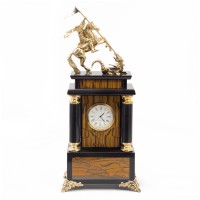 Декоративные часы из тигрового глаза "Георгий Победоносец", высота 32 см