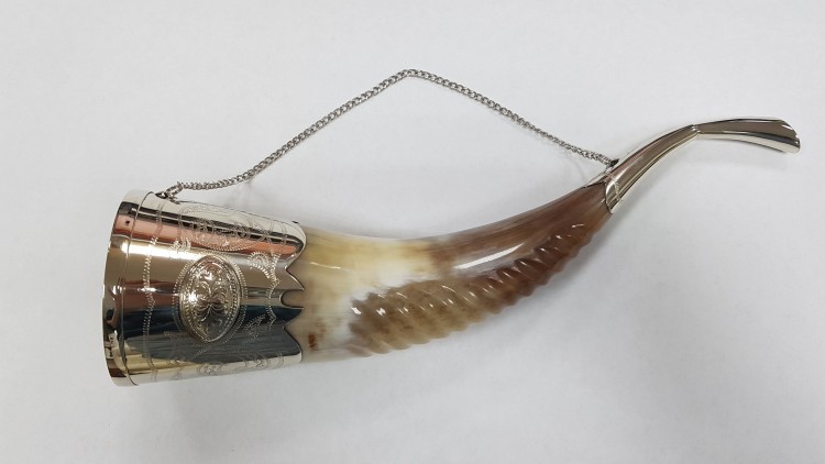 Купить Рог для вина нарезной с пиалой для питья "Кавказский" с ...