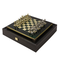 Шахматный набор "Греко-Романский Период" (зелен. мет. доска 28х28 см, дер. короб, фигуры золото/серебро) (Manopulos MP-S-3-28-GRE)