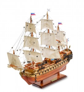 Модель российского линейного корабля 1715г. 