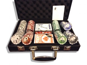 Набор для покера на 200 фишек 