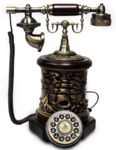 Ретро телефон с барельефным декором 
