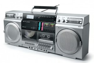 M-380GBS-Silver   Vintage Ghetto Blaster Bluetooth Music Centre 5 in 1